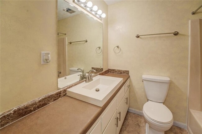 Building Photo - 905 Rambling Rose Ct NW