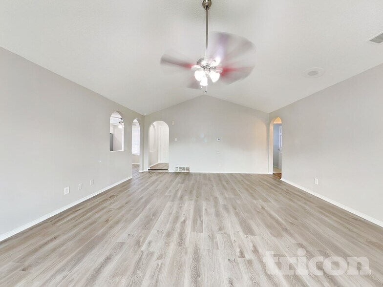 Building Photo - 1142 Shady Glen Circle Richardson TX