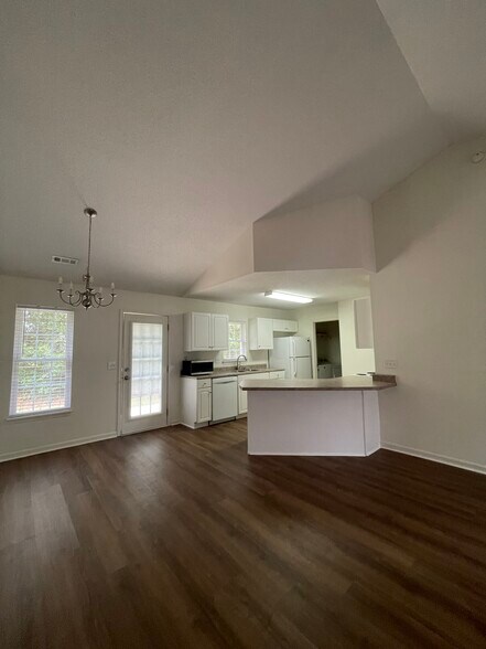 Building Photo - 1547 Cedar Rock Church Rd