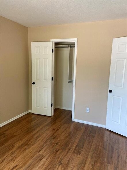 Building Photo - 613 Night Hawk Dr