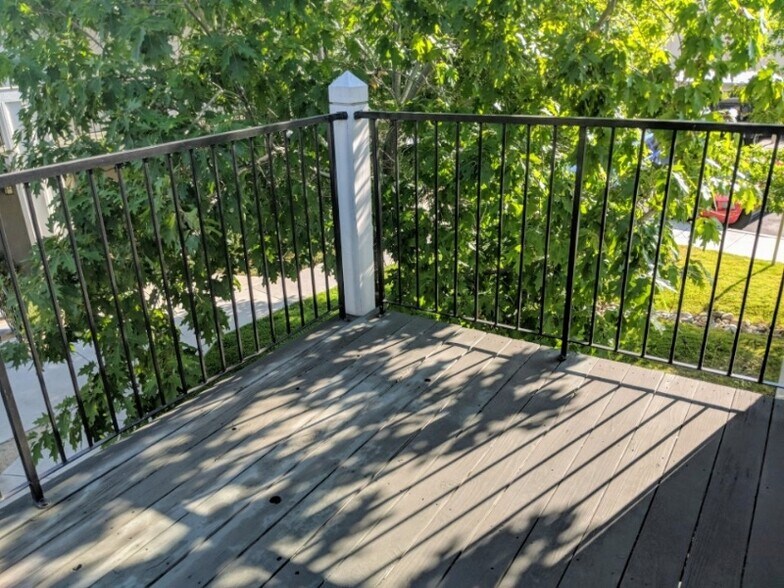 Building Photo - 2000 Silverada Blvd