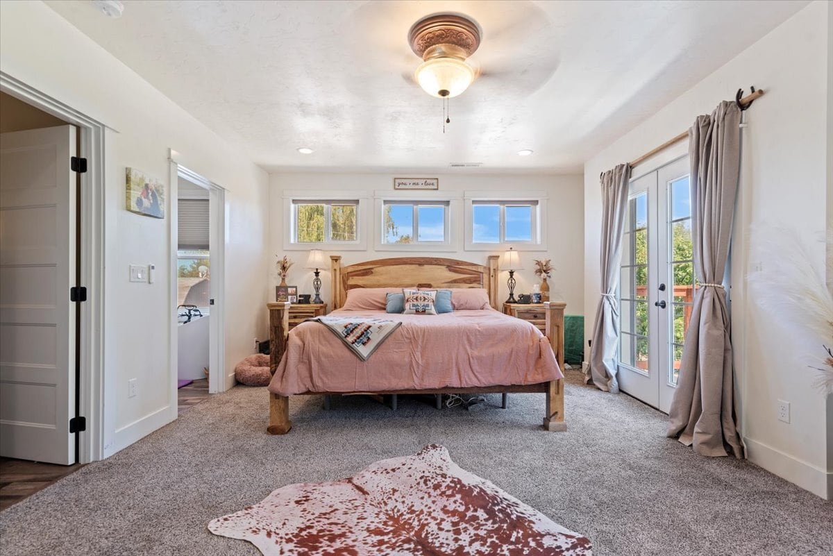 Building Photo - 15916 Hill Top Cir