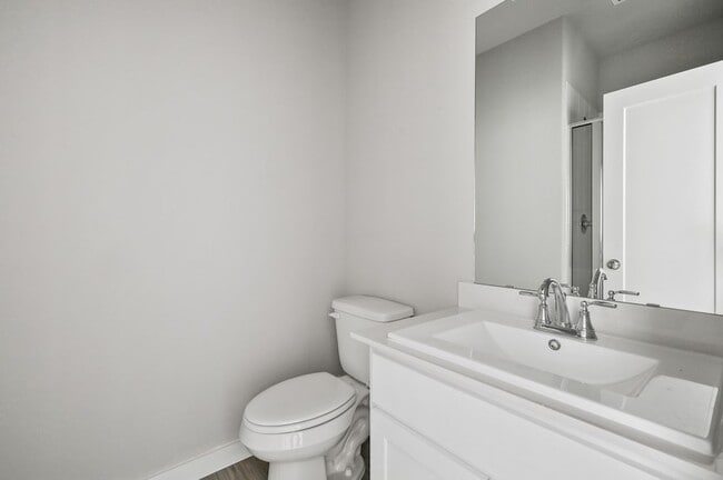 Building Photo - 364 Braves Wy