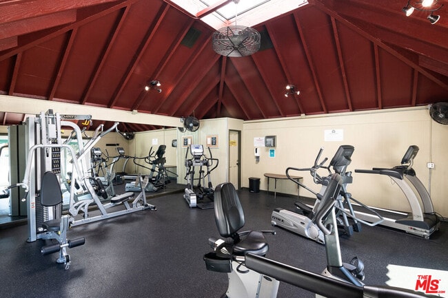 Building Photo - 4810 Hollow Corner Rd