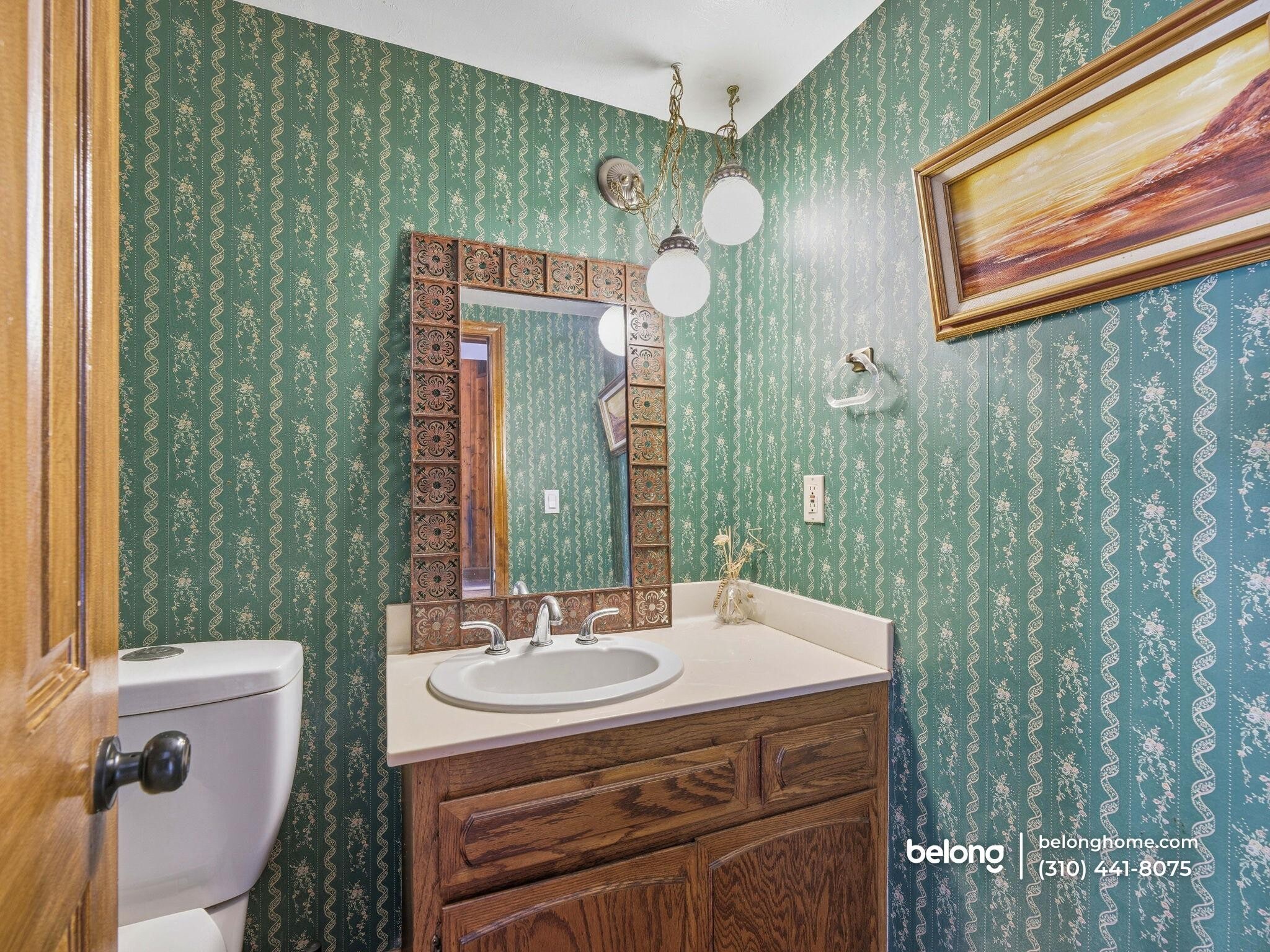 Building Photo - 35640 Dormer Rd