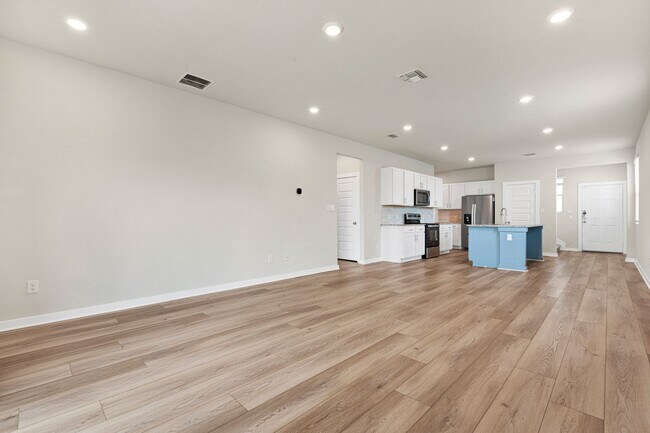 Building Photo - Charming 4-Bedroom Home in Millican Grove – Near Randolph AFB!