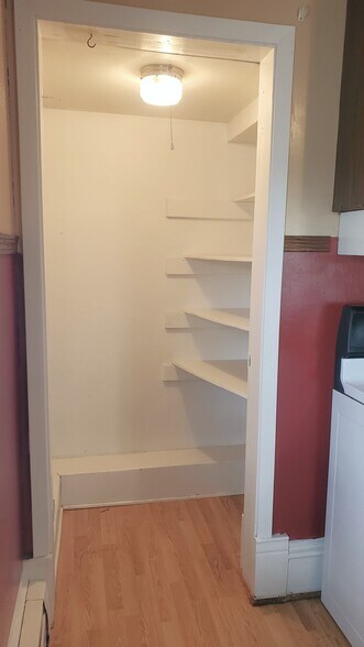 Building Photo - 1050 Curtis St