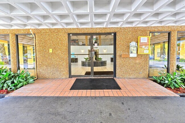 Building Photo - 9355 SW 8th St