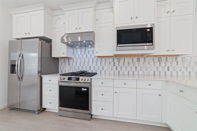 Building Photo - 26914 Tree Mallow Dr