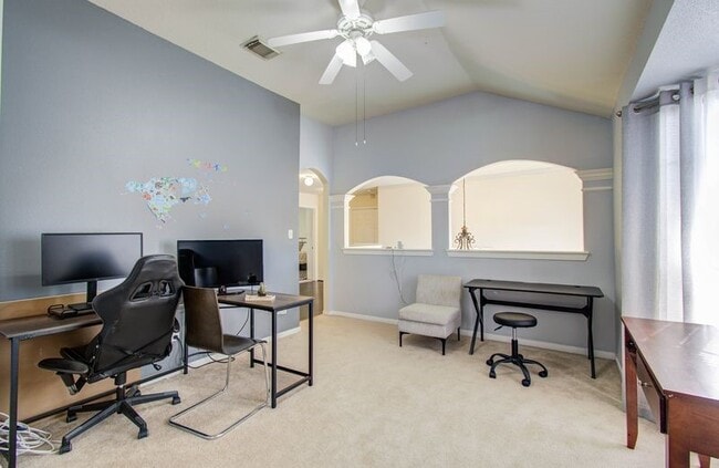 Building Photo - 3219 Leila Oaks Dr