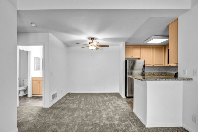 Building Photo - Cozy 1 Bed, 1 Bath Condo in Mira Mesa w/ Off-Street Parking!