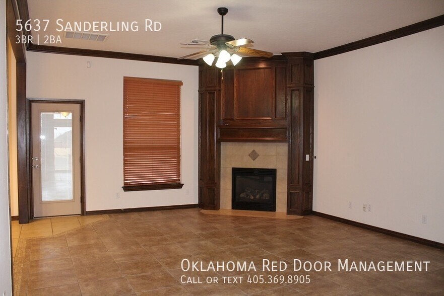 Building Photo - 5637 Sanderling Rd