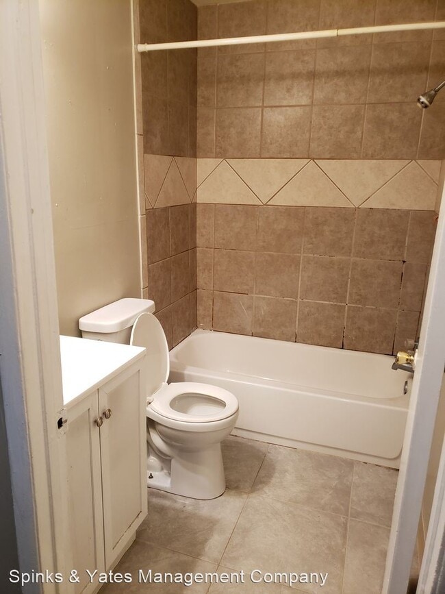 Building Photo - 600 Frank Hall Jr St