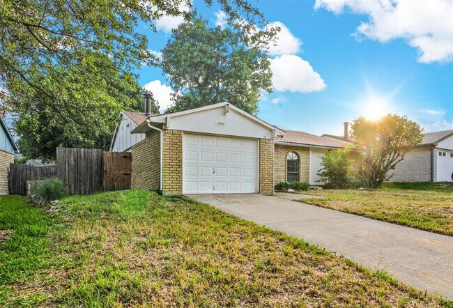 Building Photo - 519 Windsor Dr