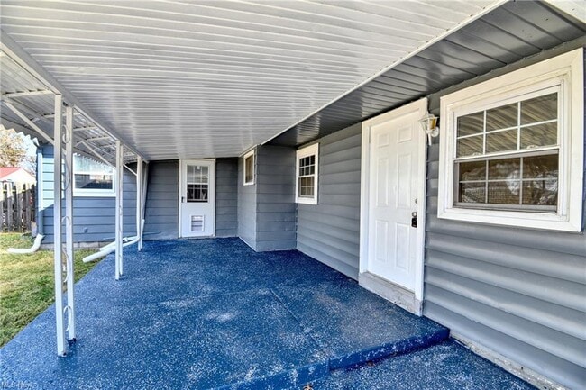 Building Photo - 1658 Thalia Ave