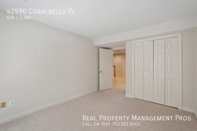 Building Photo - 42990 Coralbells Pl