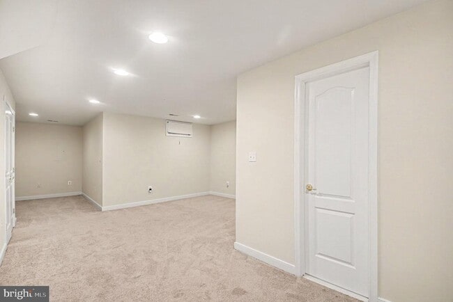 Building Photo - 6080 Ticket Way