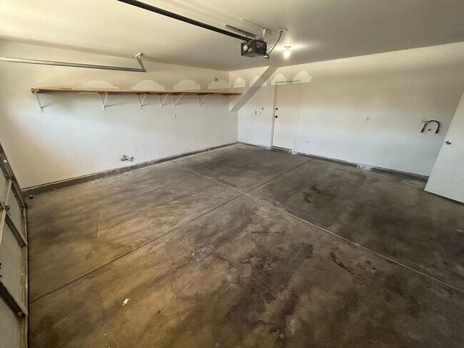 Building Photo - 2514 Quail Canyon Ave