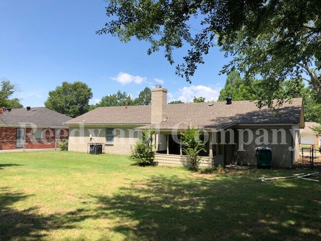 Building Photo - 4236 Rosewind Cir
