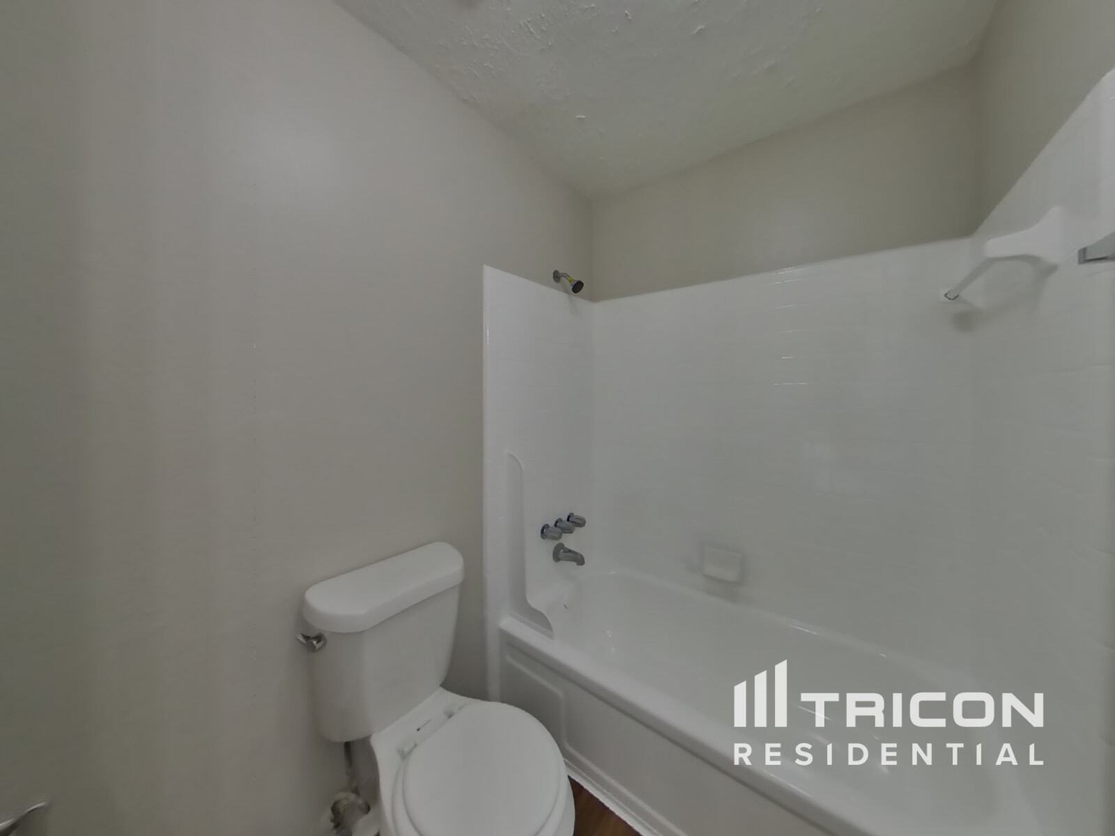 Building Photo - 3738 Xenophon Dr