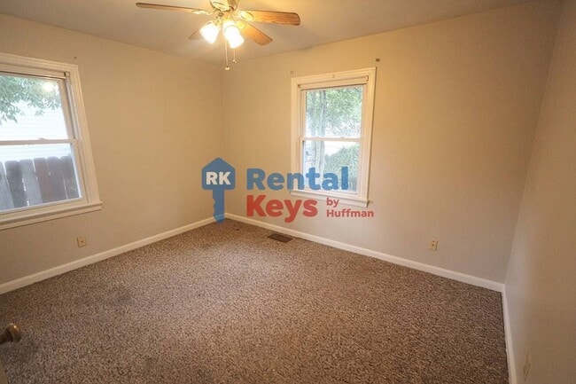Building Photo - 2559 Sweetser Ave