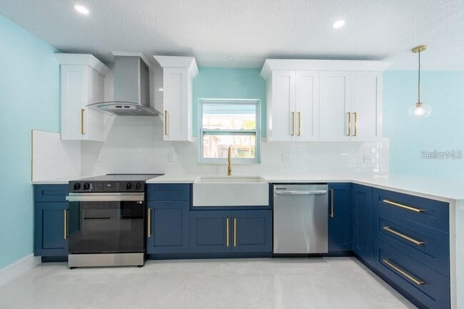 Building Photo - 4643 Bay Crest Dr