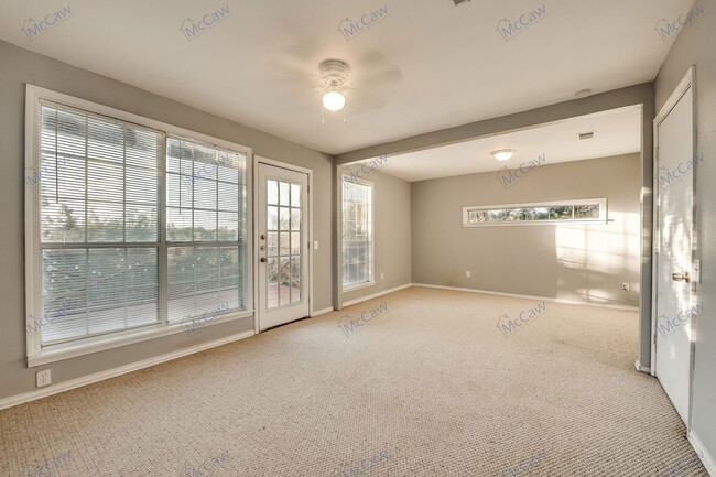 Building Photo - 3001 Hilltop Rd