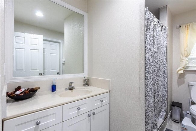 Building Photo - 728 Saybrook Cir NW