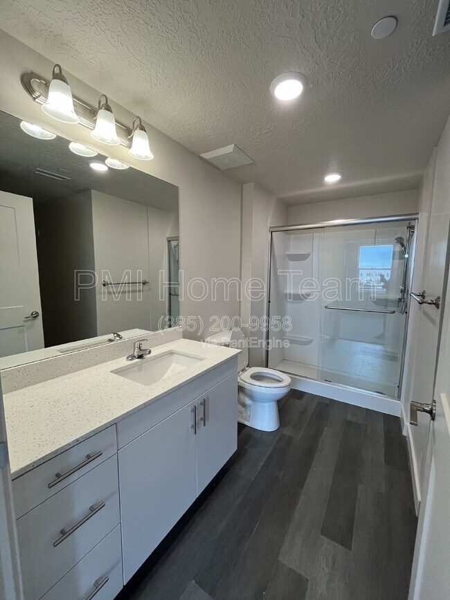 Building Photo - 155 9th St