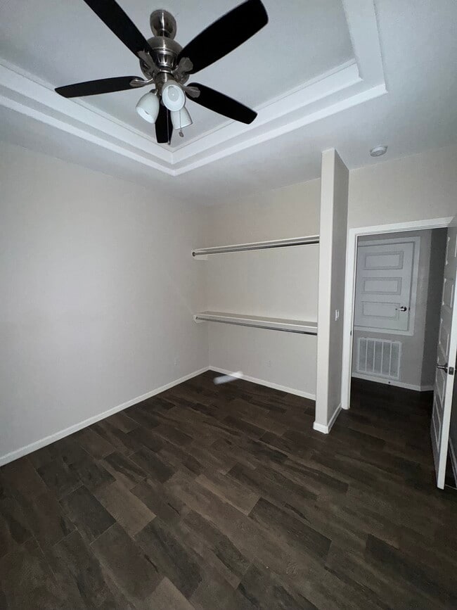 Building Photo - 2005 Jackson St