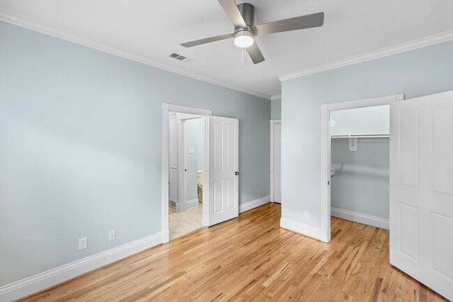 Building Photo - 4742 Post Oak Timber Dr