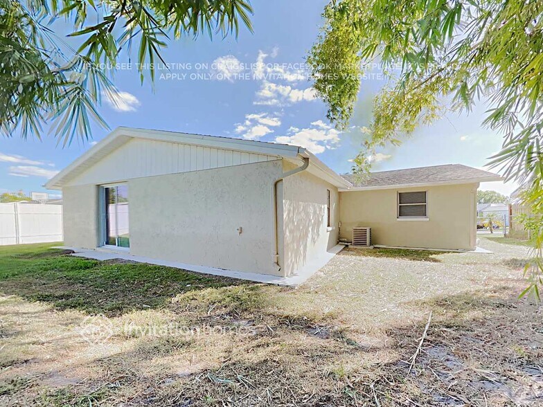 Building Photo - 3435 Wilson Dr