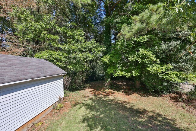 Building Photo - NOW ACCEPTING CITY OF ATLANTA 3-BEDROOM HOUSING VOUCHERS.