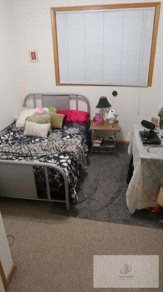 Building Photo - 1446 W Chicago Ave