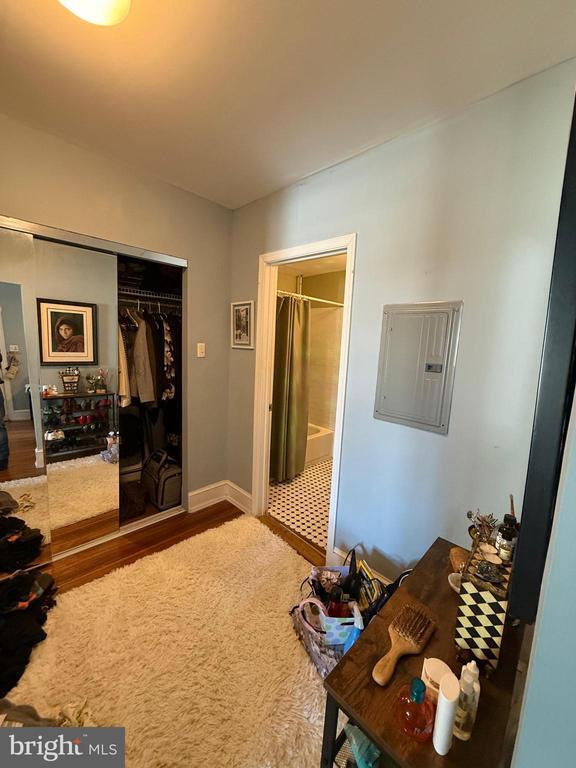 Building Photo - 231 Pine St