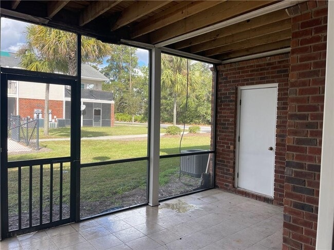 Building Photo - 106 Red Bud Ct