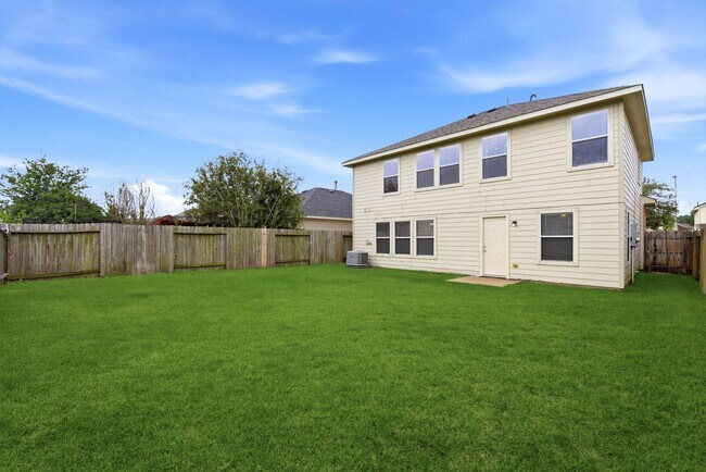 Building Photo - 14022 Crestbourne Ct