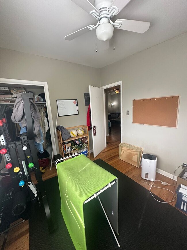 Building Photo - 717 Edgewood St