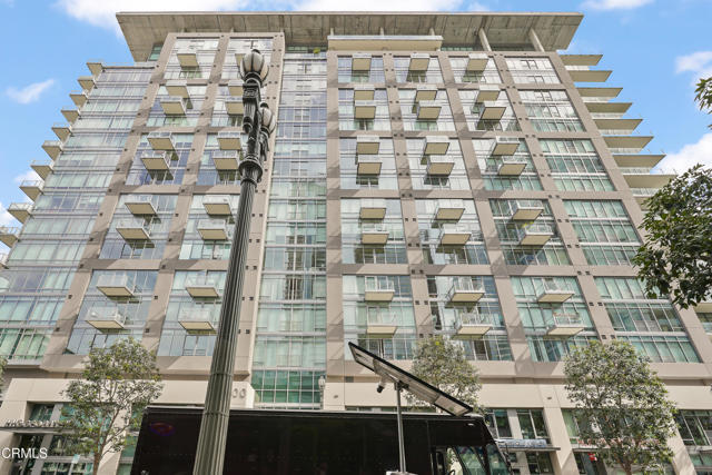 Building Photo - 1100 S Hope St