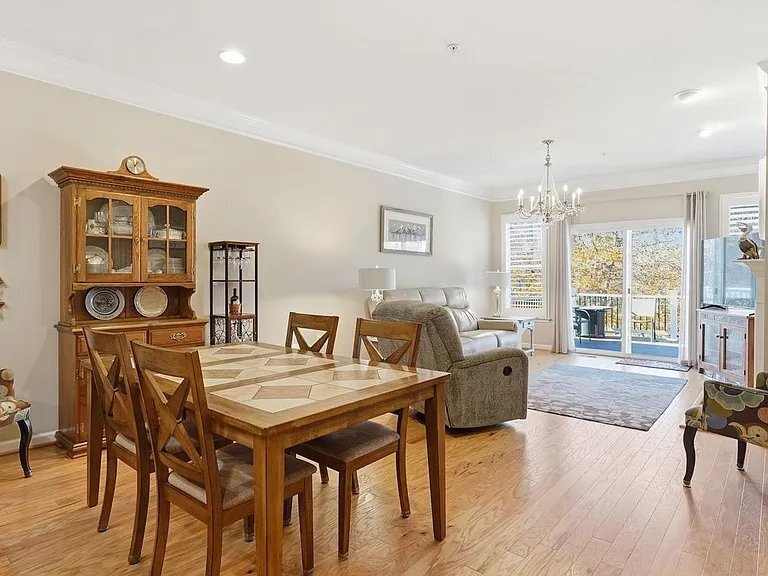 Building Photo - 7 Nauset Way