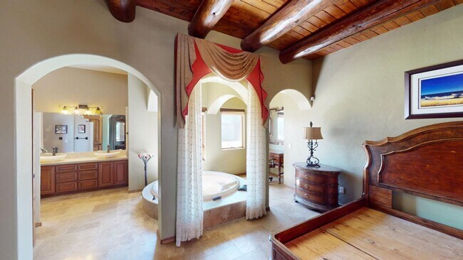 Building Photo - Furnished 5-Bedroom Home with Indoor Pool & Amenities