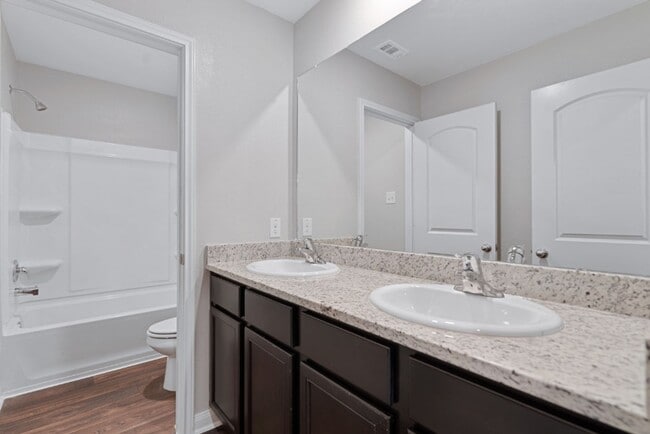 Building Photo - 3932 Northaven Trail