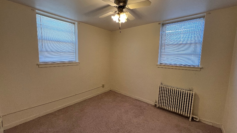 Building Photo - 1510 Larpenteur Ave W