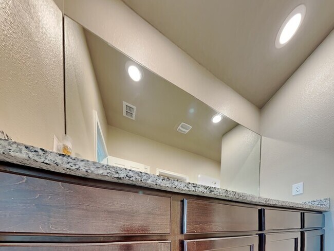 Building Photo - 8688 Kaye Ln