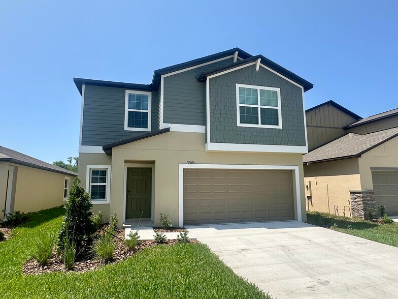 Primary Photo - 17606 Happytrails St