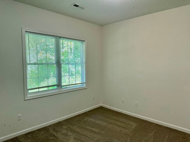 Third Bedroom Terrace level - 4907 Sycamore Pl