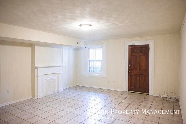 Building Photo - 508 W Clay St