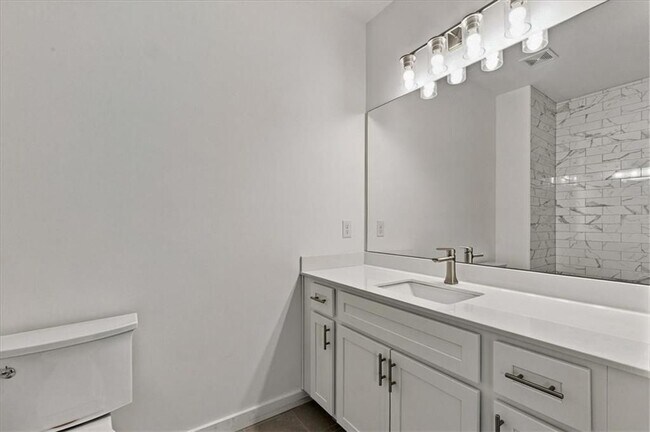 Building Photo - 1077 Glen Opal Dr