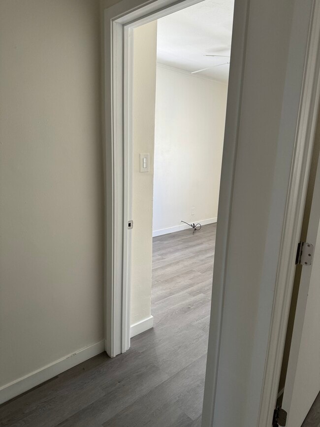 Building Photo - 15th Street