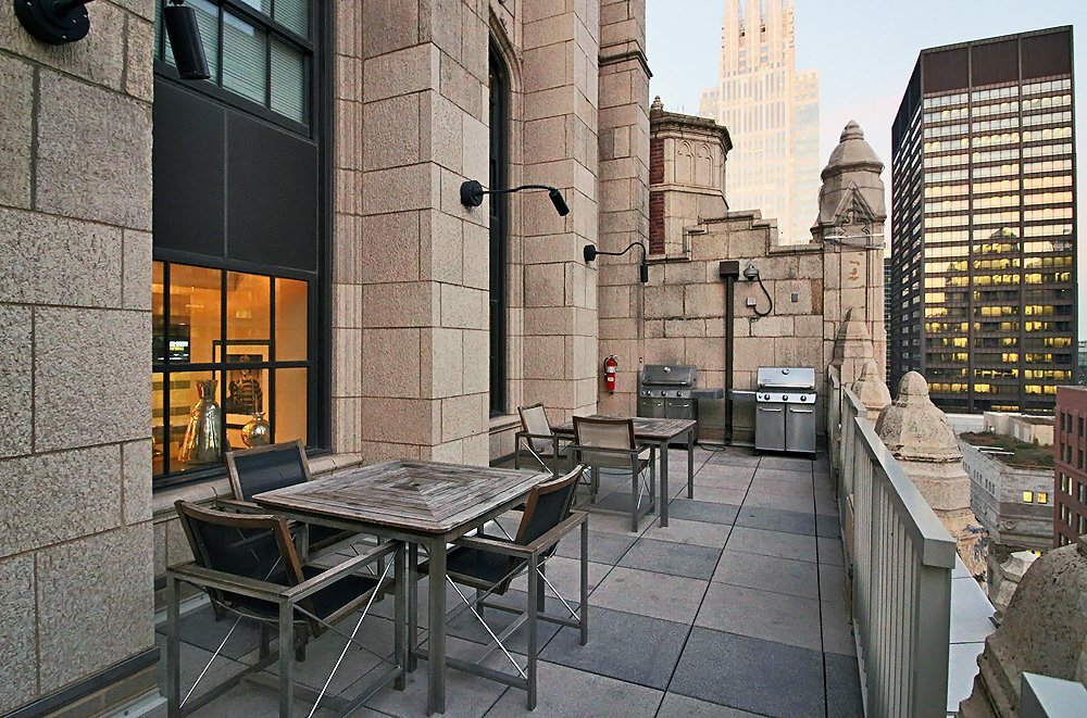 Building Photo - 177 W Randolph St